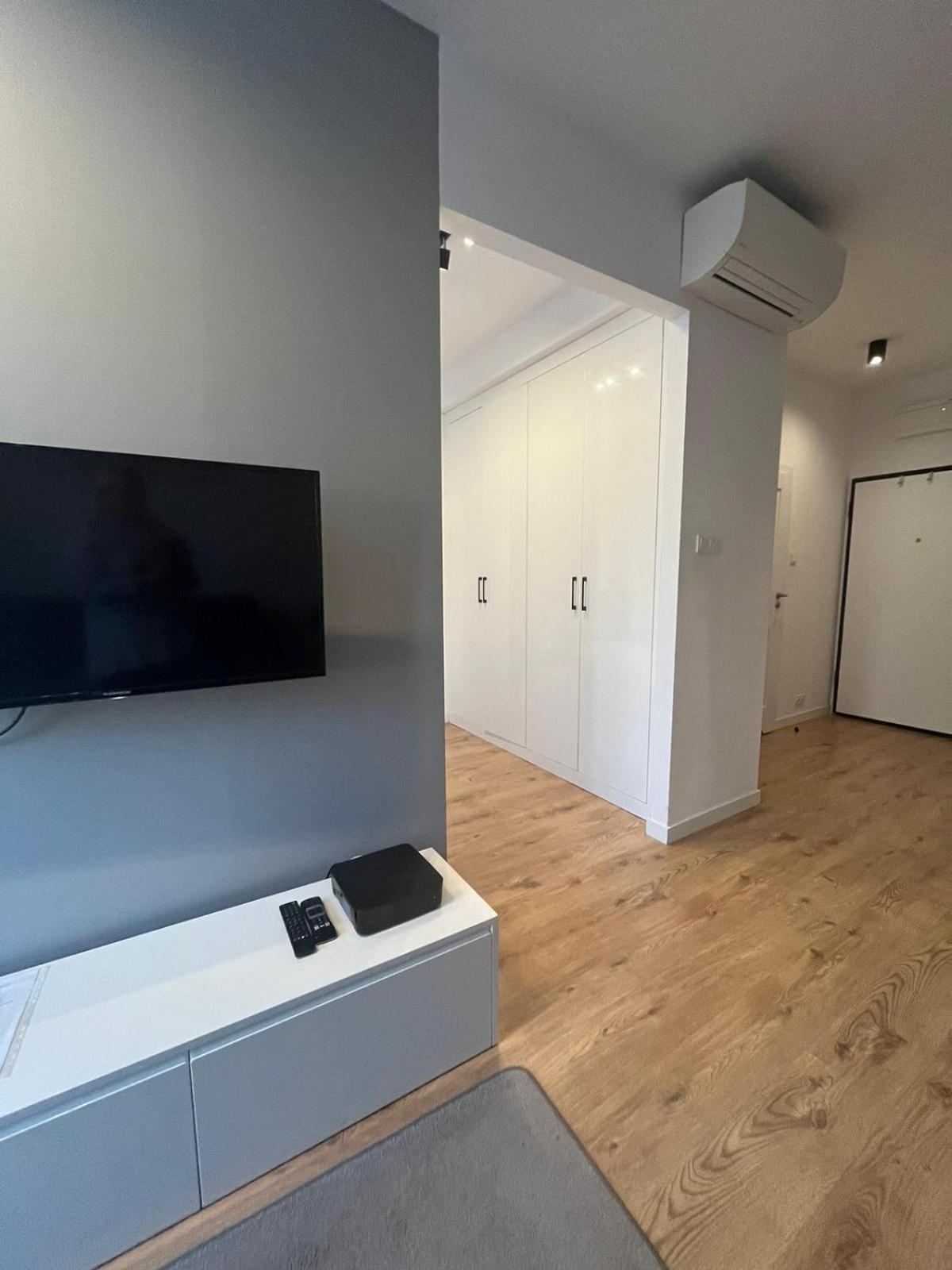 Butas Lubmarex1 Slawinska 508 Warsaw